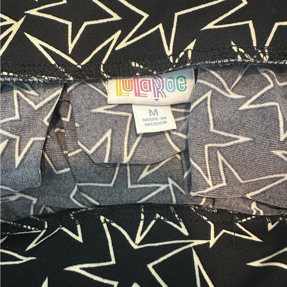 LuLaRoe Skirt With Pockets pleated Bundle Both Size medium. - Picture 6 of 10